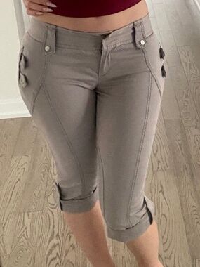 Made in Italy 2000s Low Rise Capri Pants Taupe Button Detail Cotton Stretch